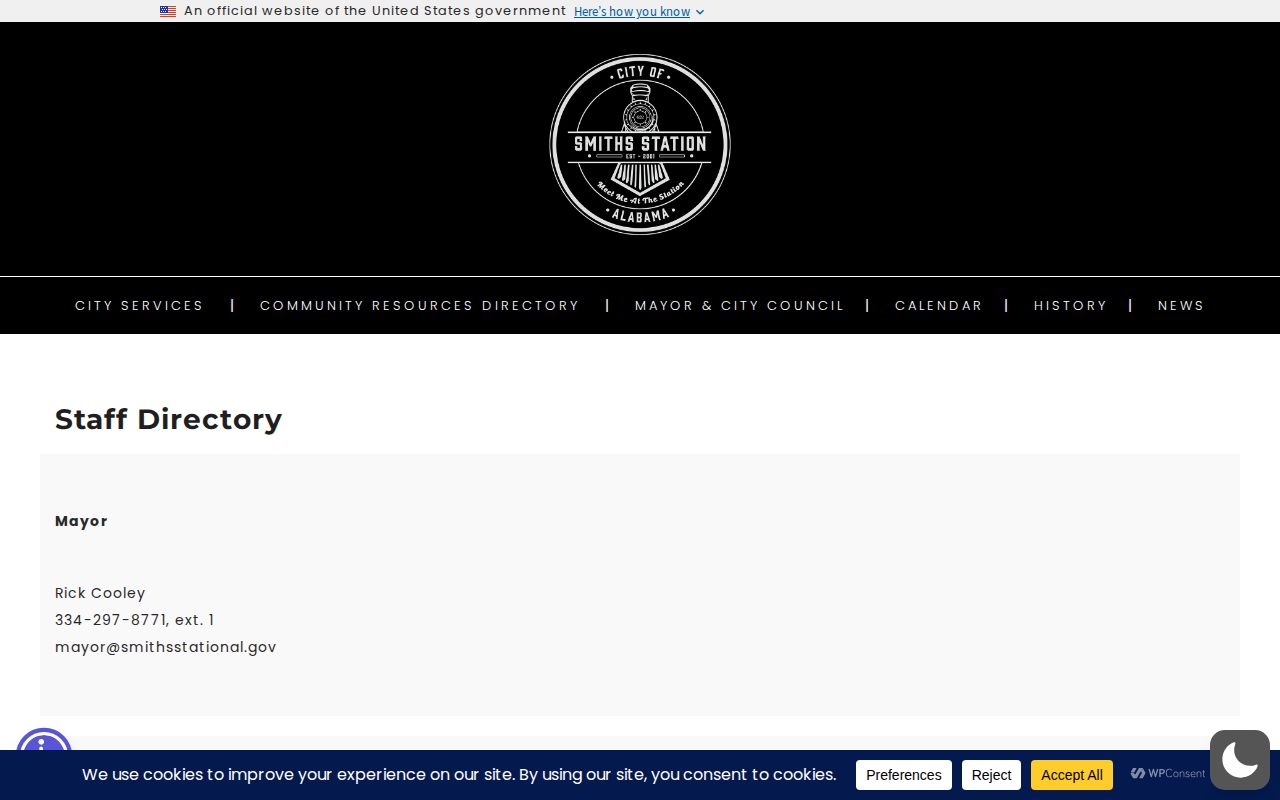 Smiths Station official directory showing the local records route for Lee County arrests